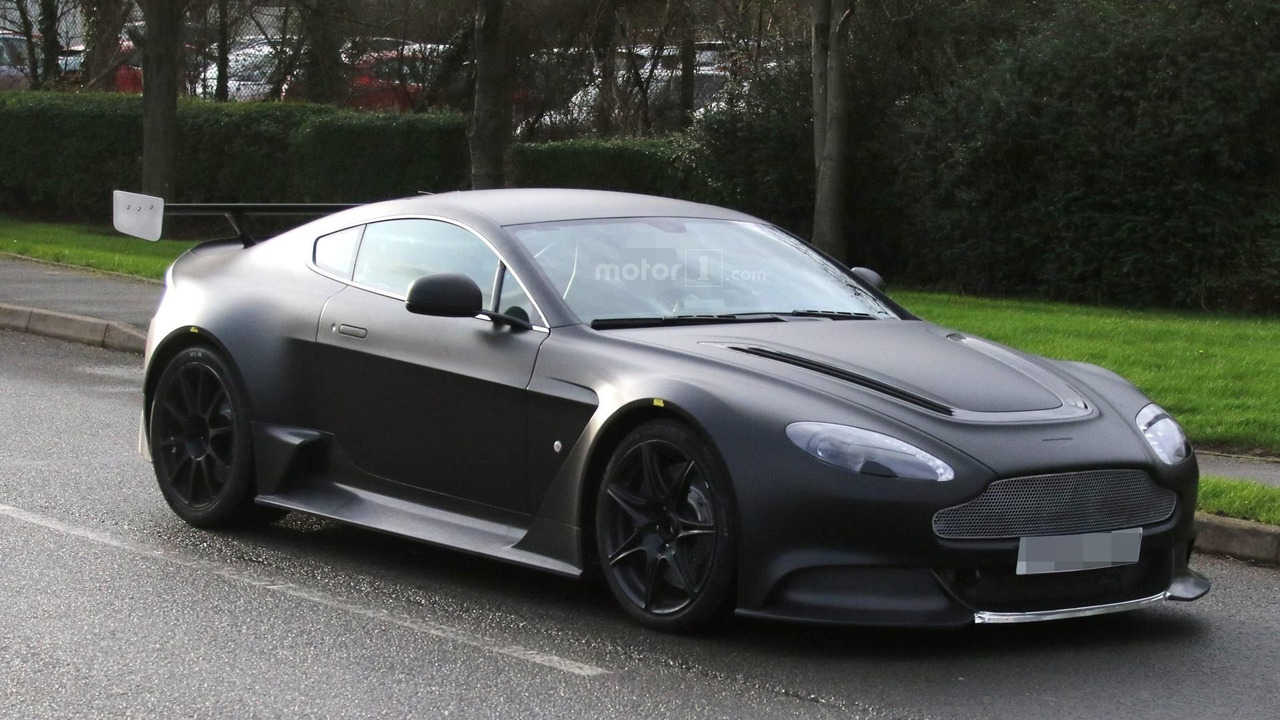 Aston Martin Vantage gt 2008