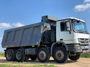 Преимущества выкупа грузовых автомобилей